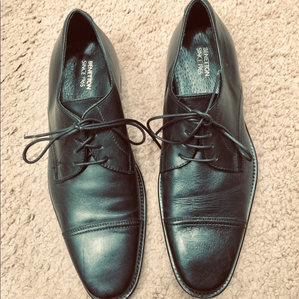 Leather shoes